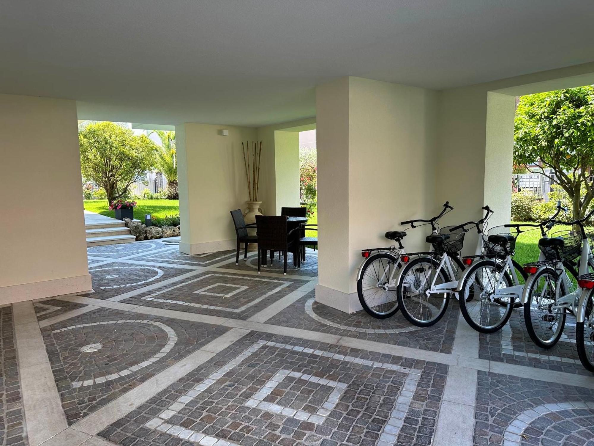 Residence Villa Dalila - Appartamento Dalila Riva del Garda Luaran gambar